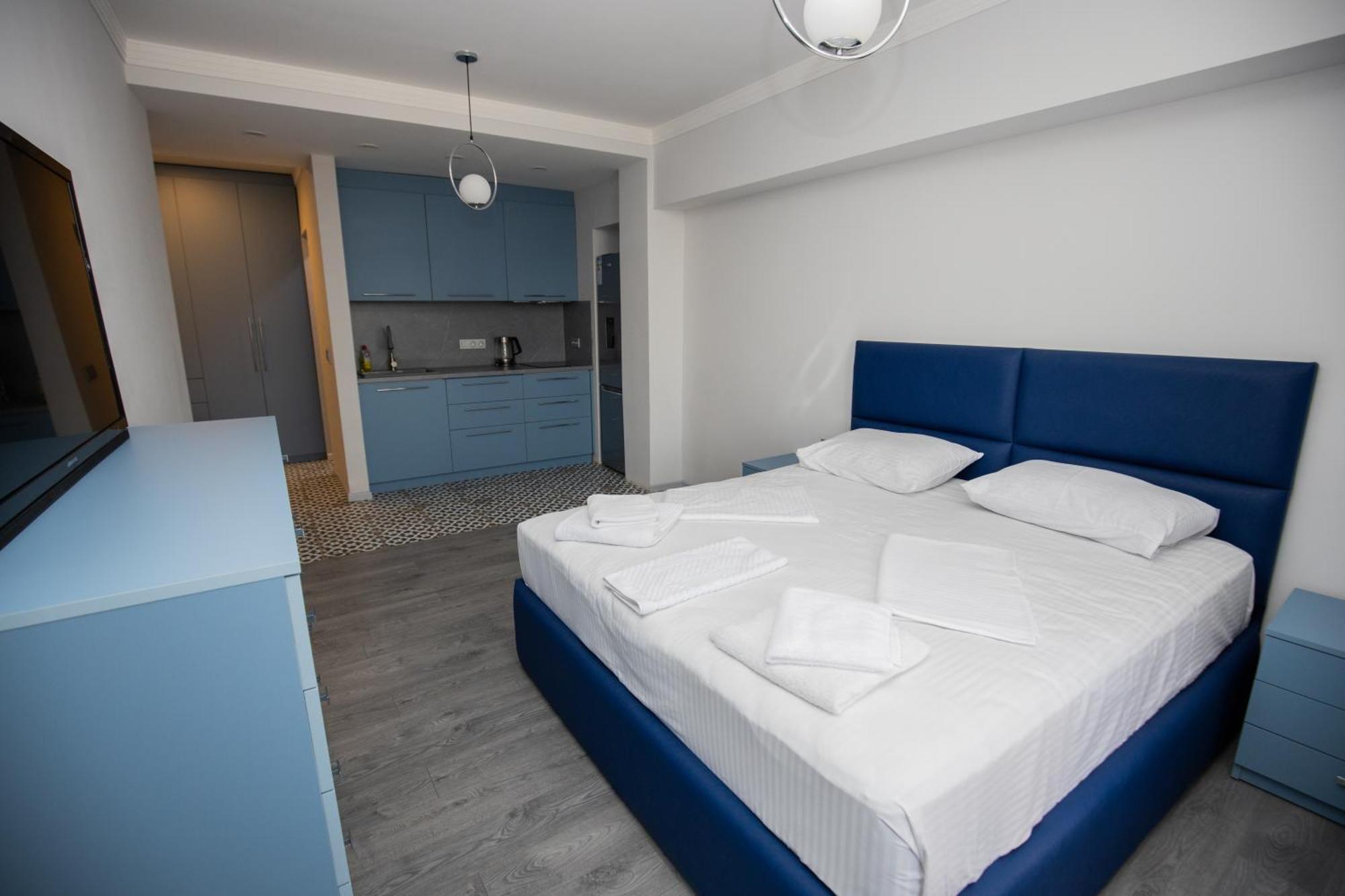 Yereone Hotel Apartment エレバン エクステリア 写真